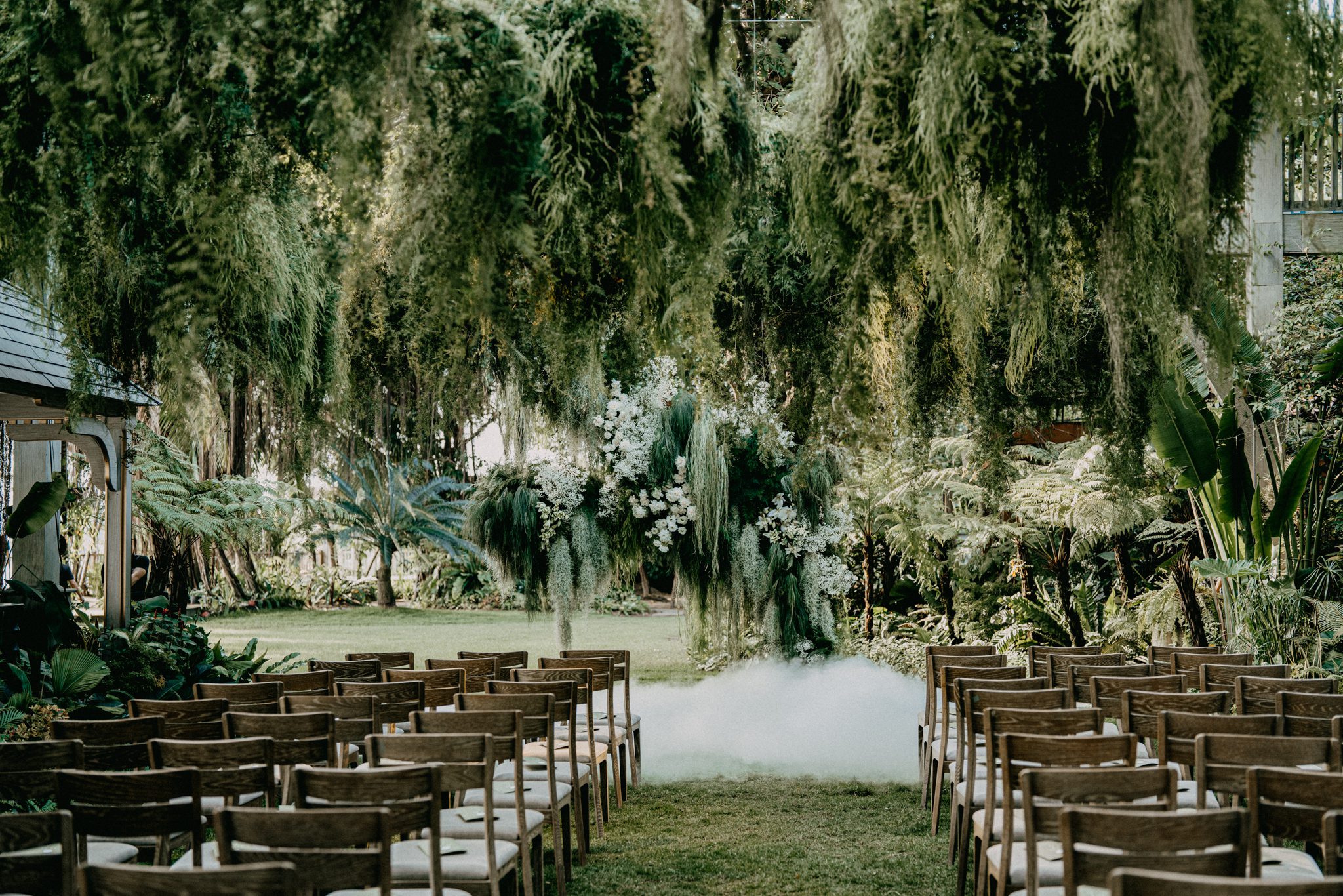 Intimate-wedding-at-an-lam-retreat-saigon-chi-va-06920