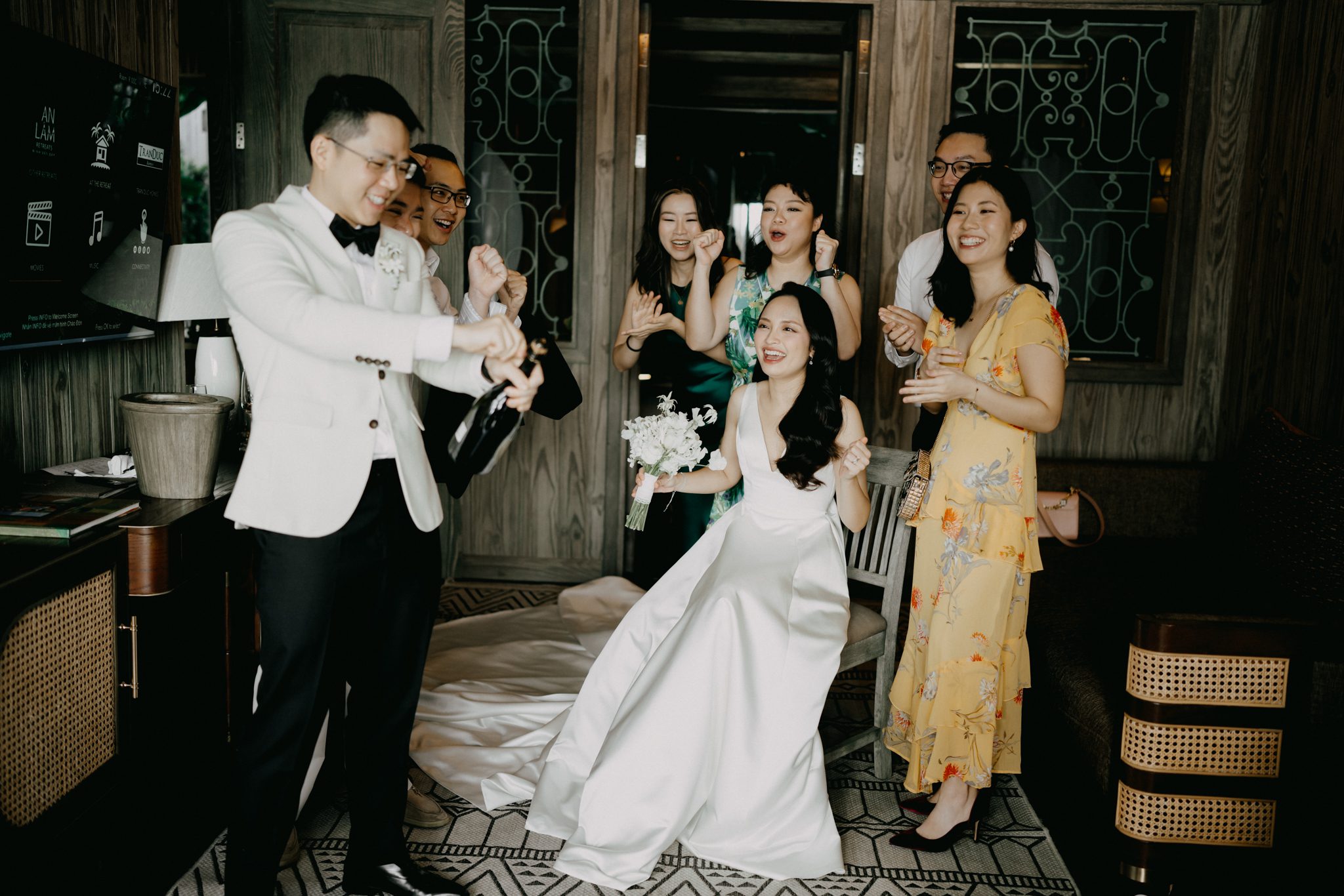 Intimate-wedding-at-an-lam-retreat-saigon-chi-va-1693